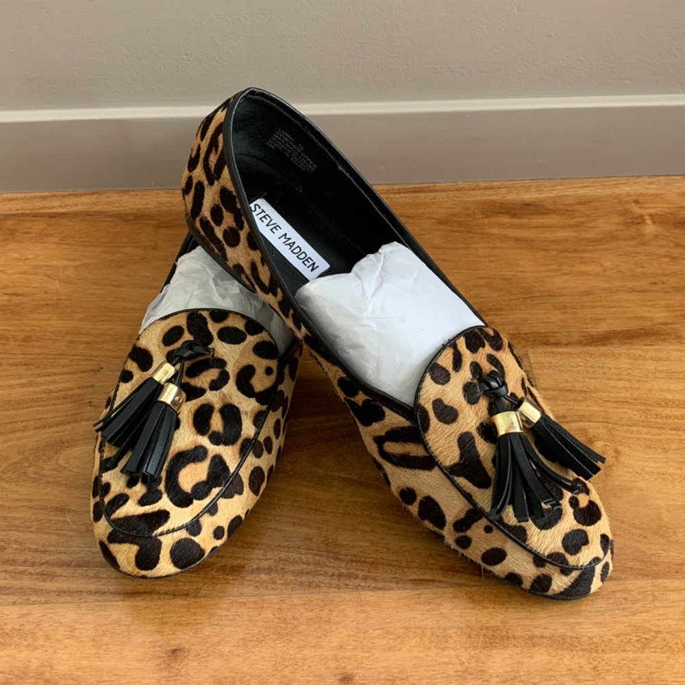Adorable Steve Madden Leopard Print Flats